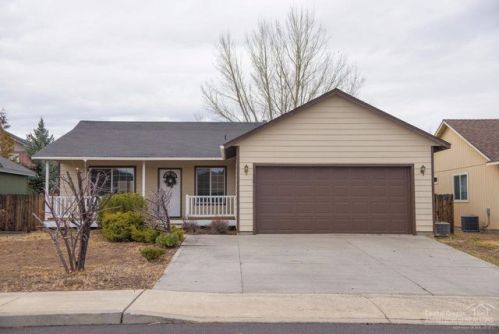 21358 Puffin Dr, Bend, OR 97701-9625