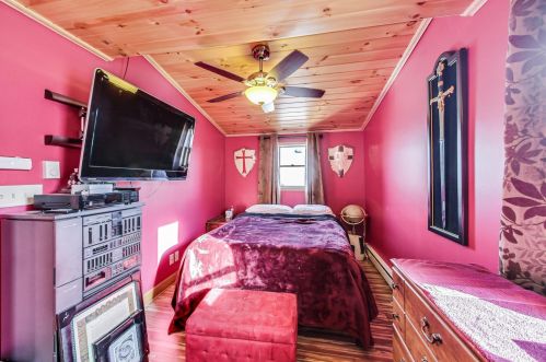 1831 Morgan Ave, Milwaukee WI 53207-3663 exterior