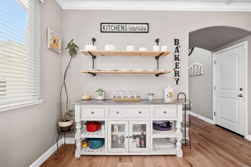 7018 Westminster Ct, Vacaville CA  95687-8254 exterior