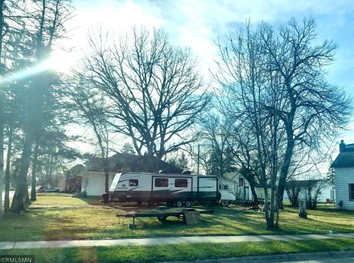 600 4th St, Little Falls MN  56345-1253 exterior