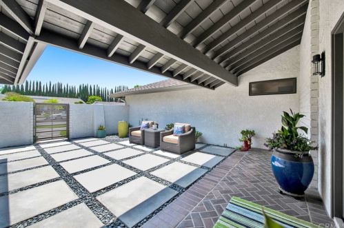 9851 Oakwood Cir, Orange CA  92861-1221 exterior