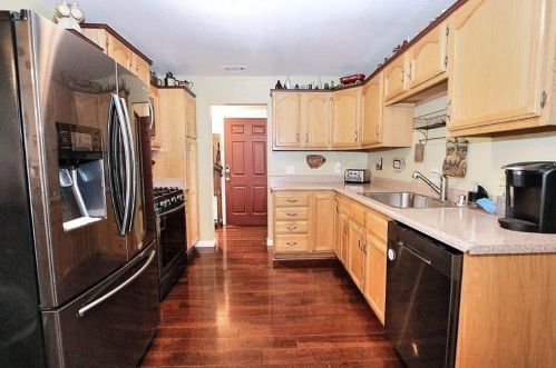 4421 Fenwick Way, North Highlands, CA 95660-3907