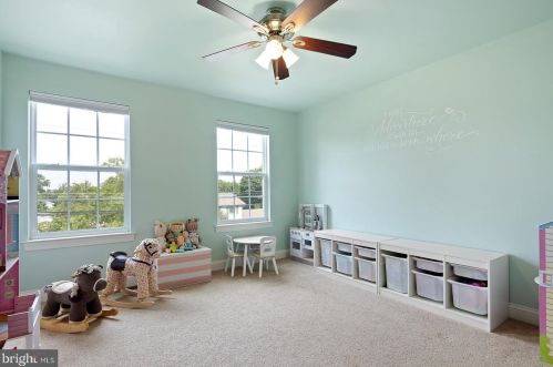 108 Chestnut St, Swedesboro NJ  08085-1201 exterior