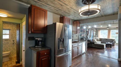 275 Willow Dr, Zanesville OH  43701-1252 exterior