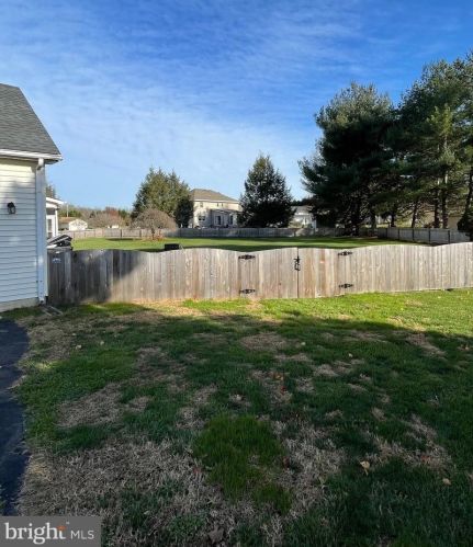 102 Springfield Way, Dover DE  19904-9114 exterior