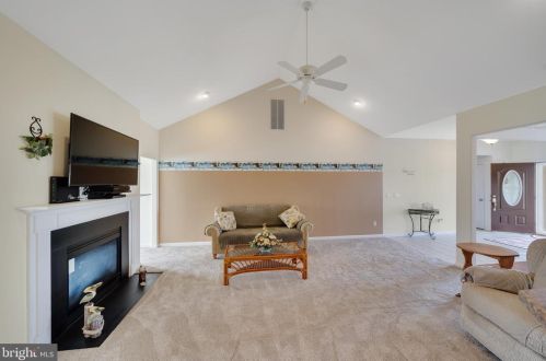 16394 Winding River Dr, Milton DE  19968-3053 exterior