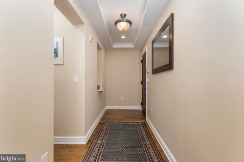 221 Victoria Mews, Princeton NJ  08542-3748 exterior