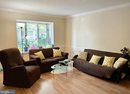 89 William Patterson Ct, Princeton NJ  08540-7660 exterior