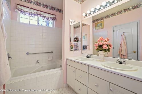 3 Lilac Springs Ct, Lakewood NJ  08701-7366 exterior