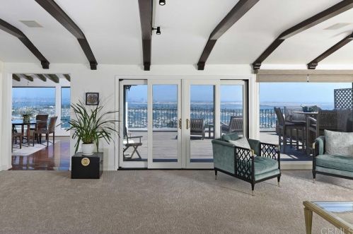 747 Armada Ter, San Diego CA  92106-3032 exterior