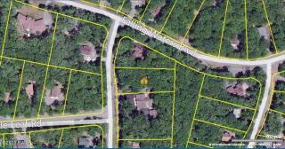 102 Lakeview Rd, Lackawaxen, PA 18435-7728
