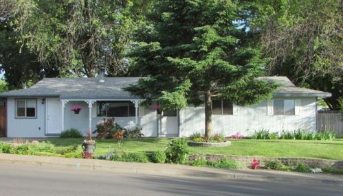 308 Nye Ave, Cayuse, OR 97801-4149