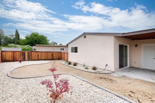 1621 Shepherd Dr, Lake Nacimiento CA  93446-3625 exterior