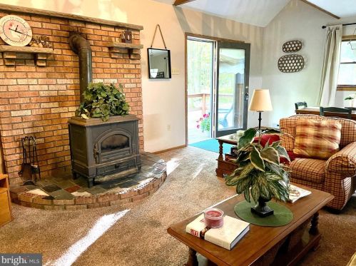 85 Dogwood Dr, Jim Thorpe, PA 18229-9569
