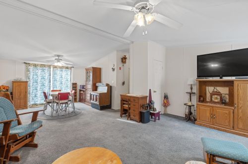 251 Fire Pond Rd, Hopkinton NH  03229-2923 exterior