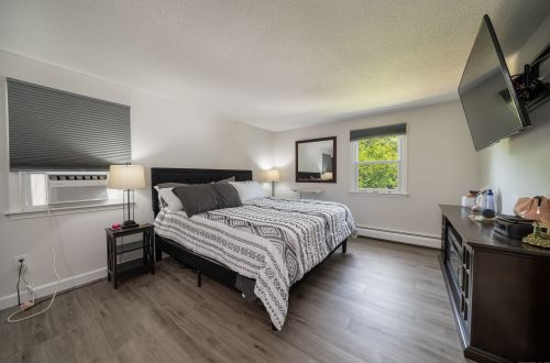 112 Forest St, Hartford CT  06118-2312 exterior