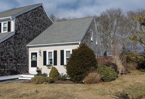 14 Woodview Dr, Falmouth, MA 02540-2979