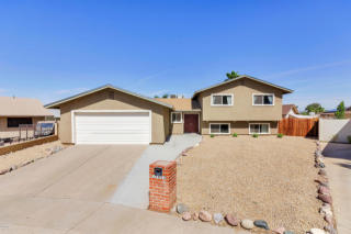 15632 56th Dr, Glendale, AZ 85306-3008