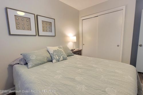 114 Westmont Ave, Lavallette NJ 08735-2042 exterior