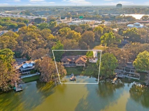 209 Wood Lake Dr, Maitland, FL 32751-3155