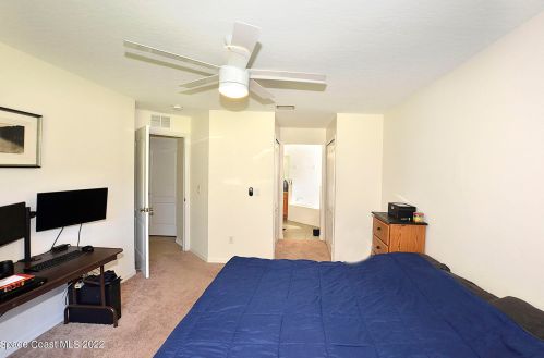 7715 95th Ct, Vero Beach FL  32967-3828 exterior