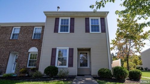 372 Gettysburg Way, Lincoln Park, NJ 07035-1838