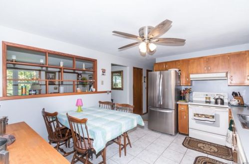 55 Jodi Dr, Wallingford CT  06492-2846 exterior