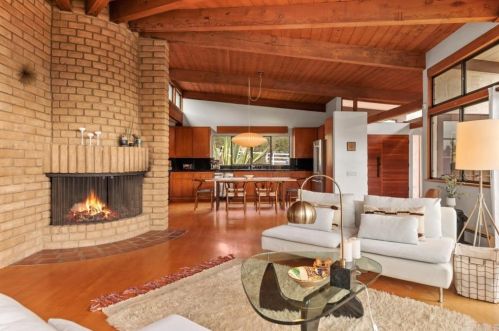 3533 Dove Holw Rd, Encinitas CA 92024-7245 exterior