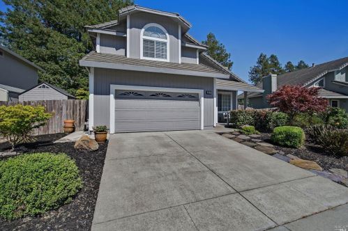 192 Ezra Ave, Santa Rosa, CA 95401-6738