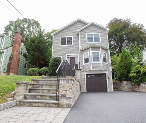 28 Davis Ave, Valhalla, NY 10595-2001
