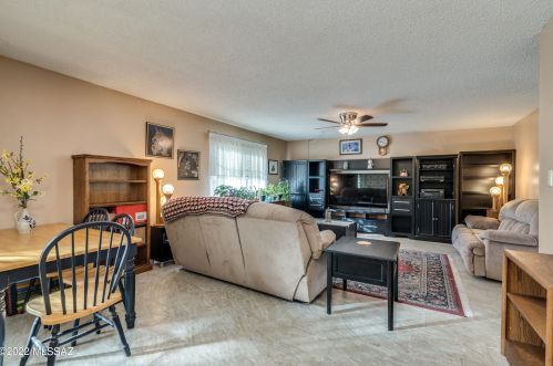 263 Abrego Dr, Green Valley AZ  85614-1504 exterior