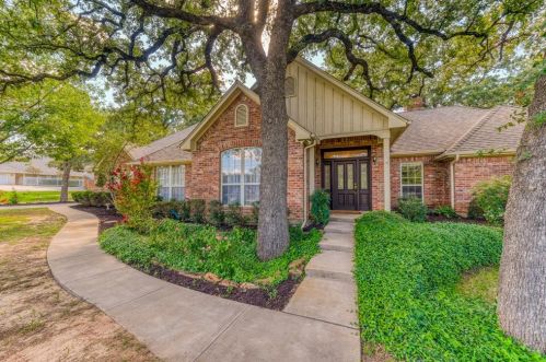 114 Ashley Ln, Weatherford, TX 76086-2726