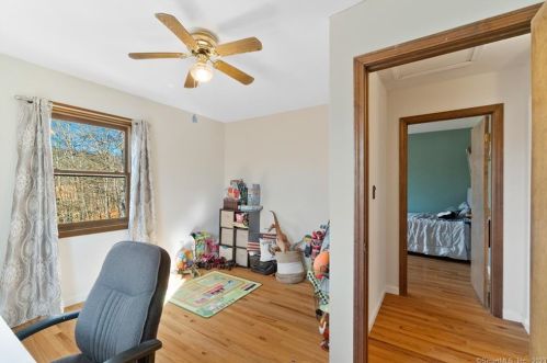 261 Whistle Town Rd, East Lyme CT  06333-1031 exterior
