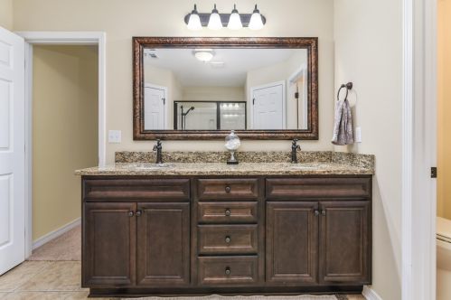 73 10th St, Shalimar FL  32579-1553 exterior