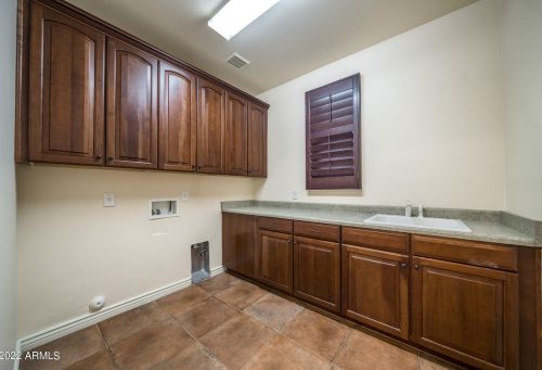 3437 Valerie Dr, Chandler AZ  85286-2371 exterior