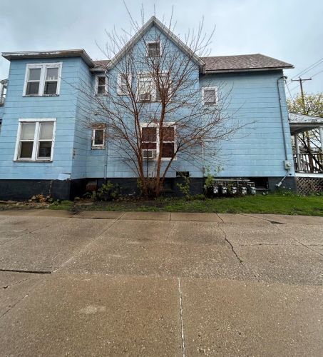 2004 61st St, Kenosha WI  53143-4444 exterior