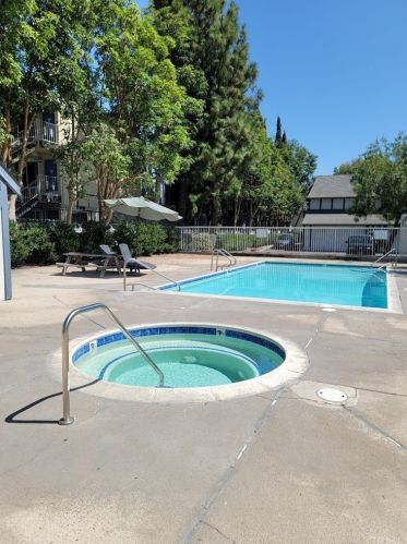 3052 Cheryllyn Ln, Anaheim, CA 92804-3166