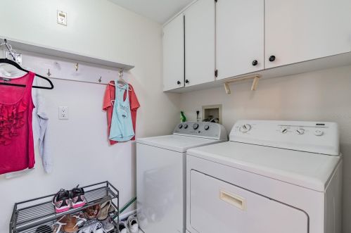 3664 Darston St, Palm Harbor FL  34685-1182 exterior