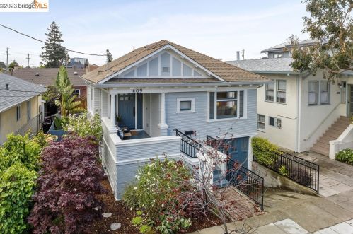 409 45th St, Oakland CA  94609-2124 exterior