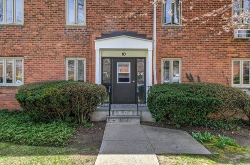 80 Lawrence Dr, White Plains, NY 10603-1518