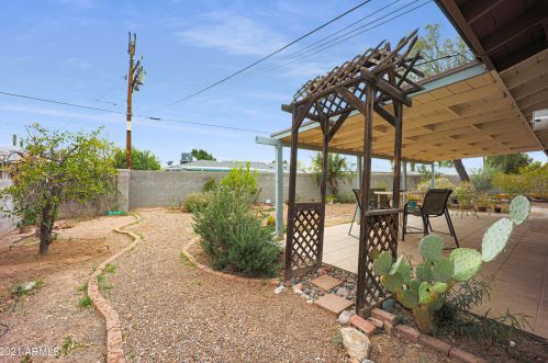 2526 69th Pl, Scottsdale AZ 85253-5908 exterior