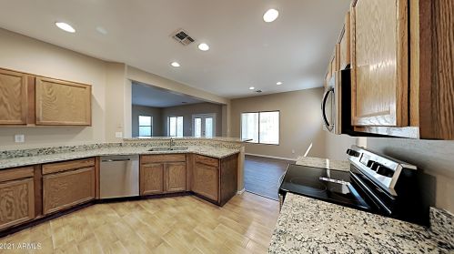 9038 Whyman Ave, Tolleson AZ  85353-9042 exterior