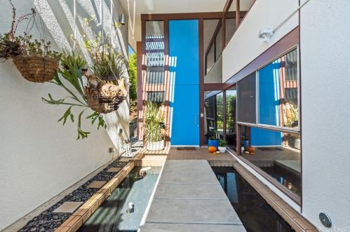 4540 Charmion Ln, Van Nuys, CA 91316-3958
