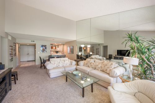 4 Tortosa Dr, Rancho Mirage CA  92270-4751 exterior