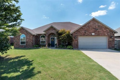 4104 Buckeye Ave, Bentonville, AR 72712-7960