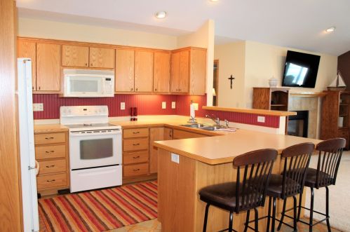 3917 Geneva Golf Club Dr, Alex, MN 56308-8928