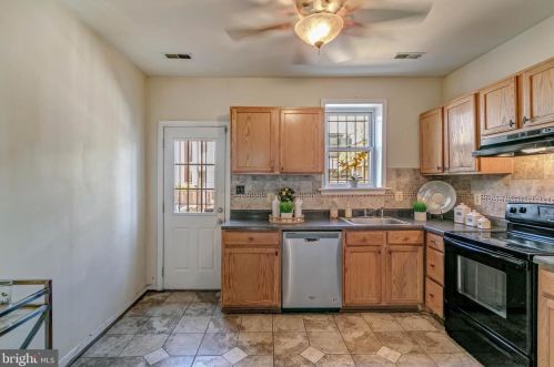 147 Thomas St, Washington DC  20001-1636 exterior