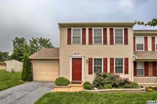 15 Chelmsford Dr, Marietta, PA 17547-9751