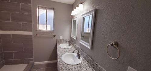 2417 Orchard Park Way, Modesto CA  95355-9254 exterior