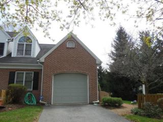3218 Glengreen Dr, Lancaster, PA 17601-1335